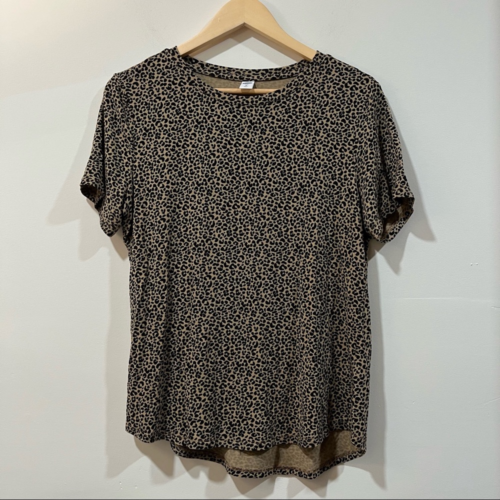Old Navy Leopard Print Short Sleeve Shirt